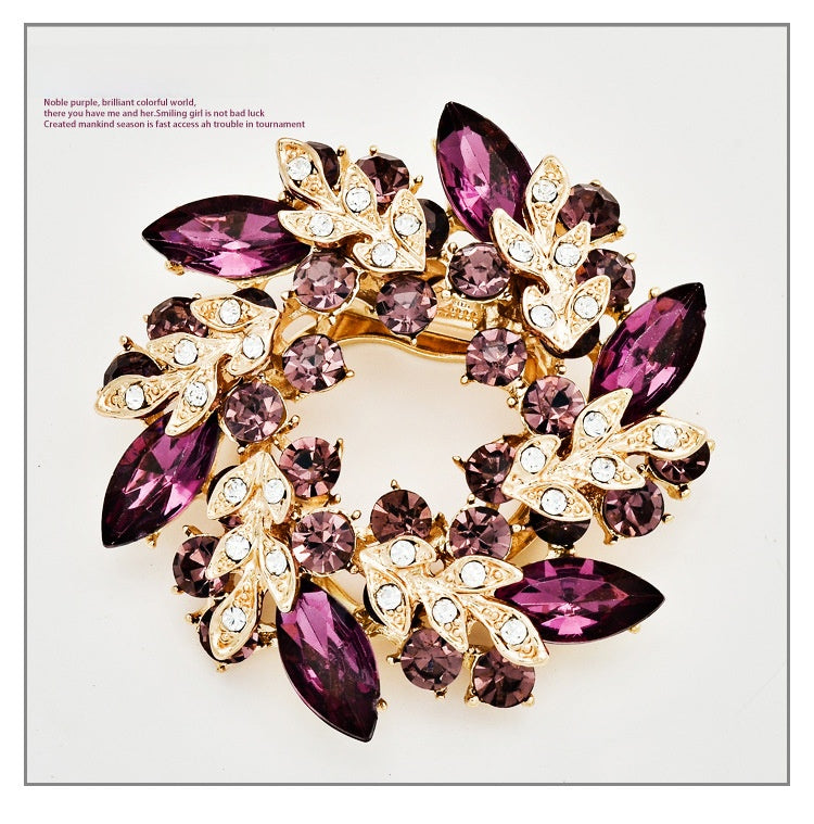 Flower Pin Brooch In Alloy Featuring Crystal Inlay, Elegant White Design For Stylish Accessories
