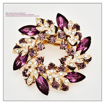 Flower Pin Brooch In Alloy Featuring Crystal Inlay, Elegant White Design For Stylish Accessories