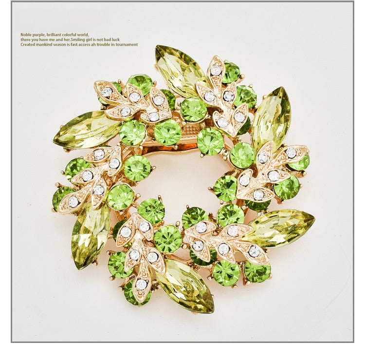 Flower Pin Brooch In Alloy Featuring Crystal Inlay, Elegant White Design For Stylish Accessories