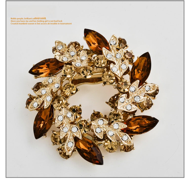 Flower Pin Brooch In Alloy Featuring Crystal Inlay, Elegant White Design For Stylish Accessories
