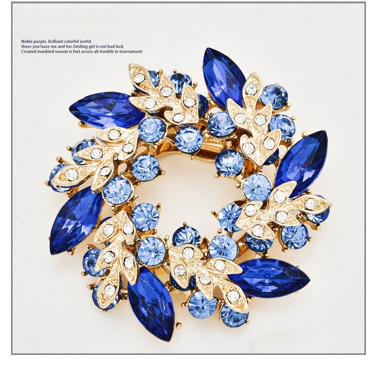 Flower Pin Brooch In Alloy Featuring Crystal Inlay, Elegant White Design For Stylish Accessories