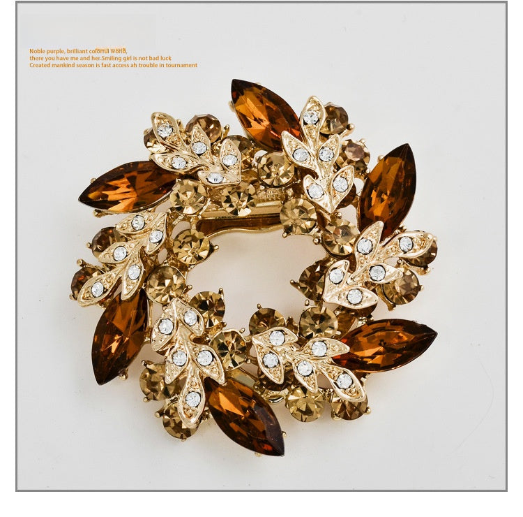 Flower Pin Brooch In Alloy Featuring Crystal Inlay, Elegant White Design For Stylish Accessories