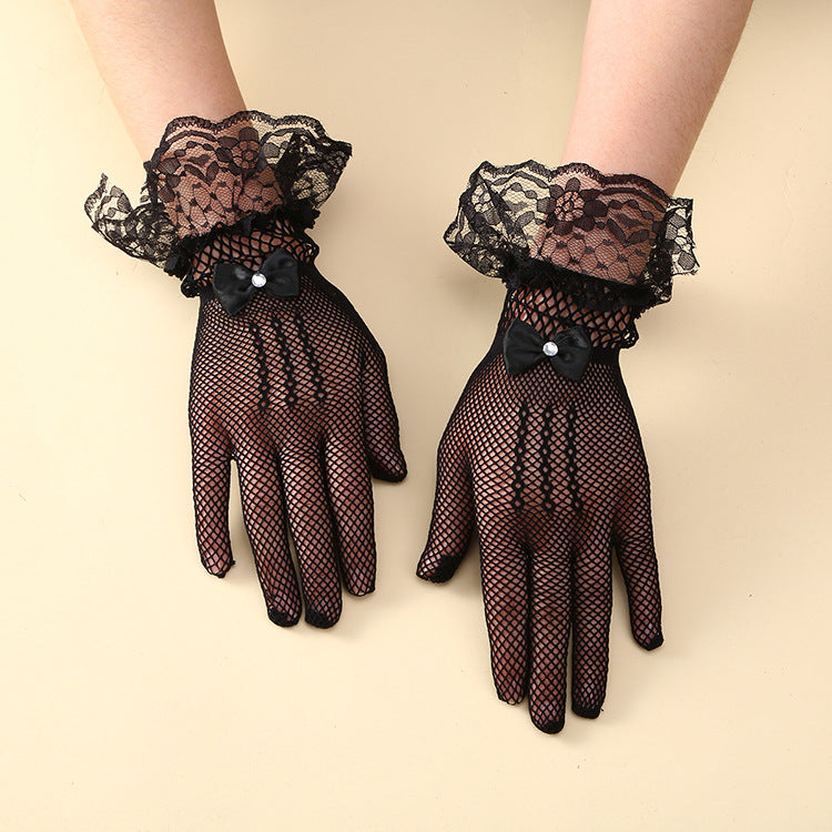 Black Adult Gloves Featuring Classic Design For Everyday Use