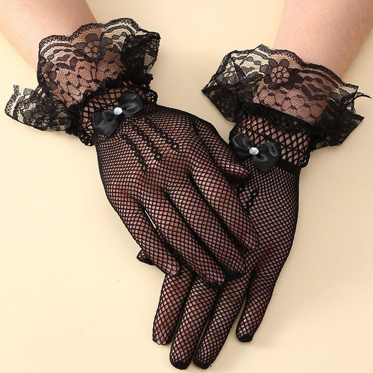 Black Adult Gloves Featuring Classic Design For Everyday Use