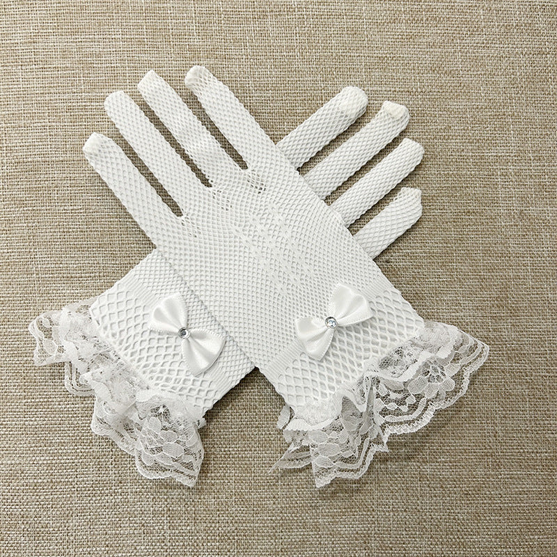 Black Adult Gloves Featuring Classic Design For Everyday Use