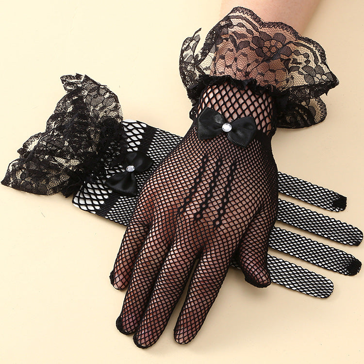 Black Adult Gloves Featuring Classic Design For Everyday Use