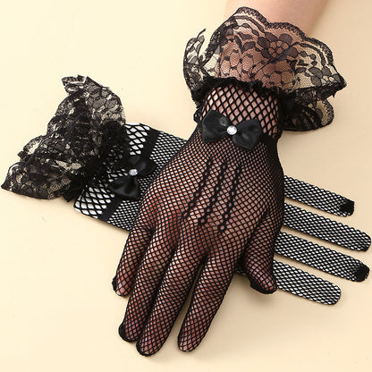 Black Adult Gloves Featuring Classic Design For Everyday Use