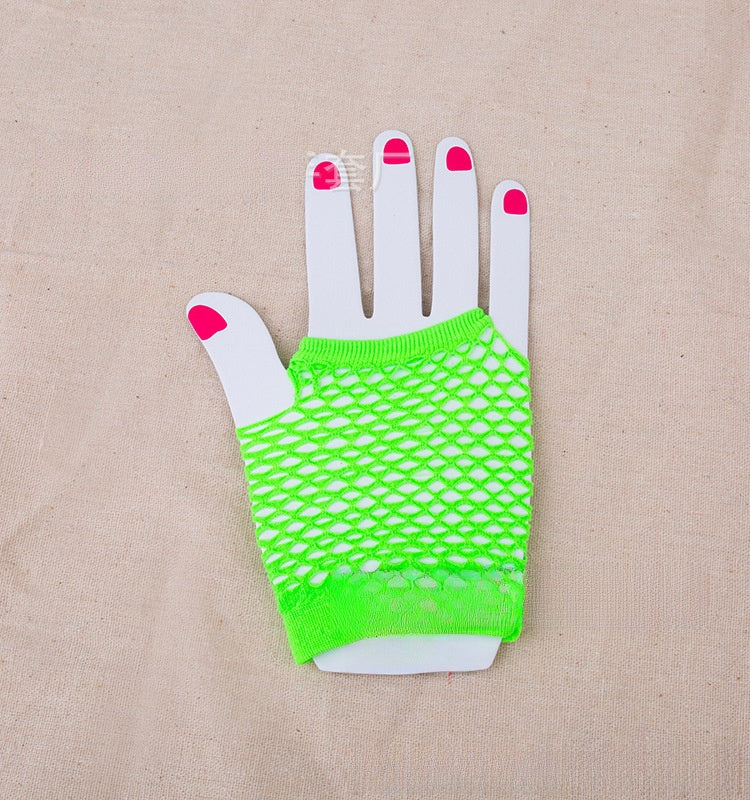 Black Adult Gloves Featuring Classic Design For Everyday Use