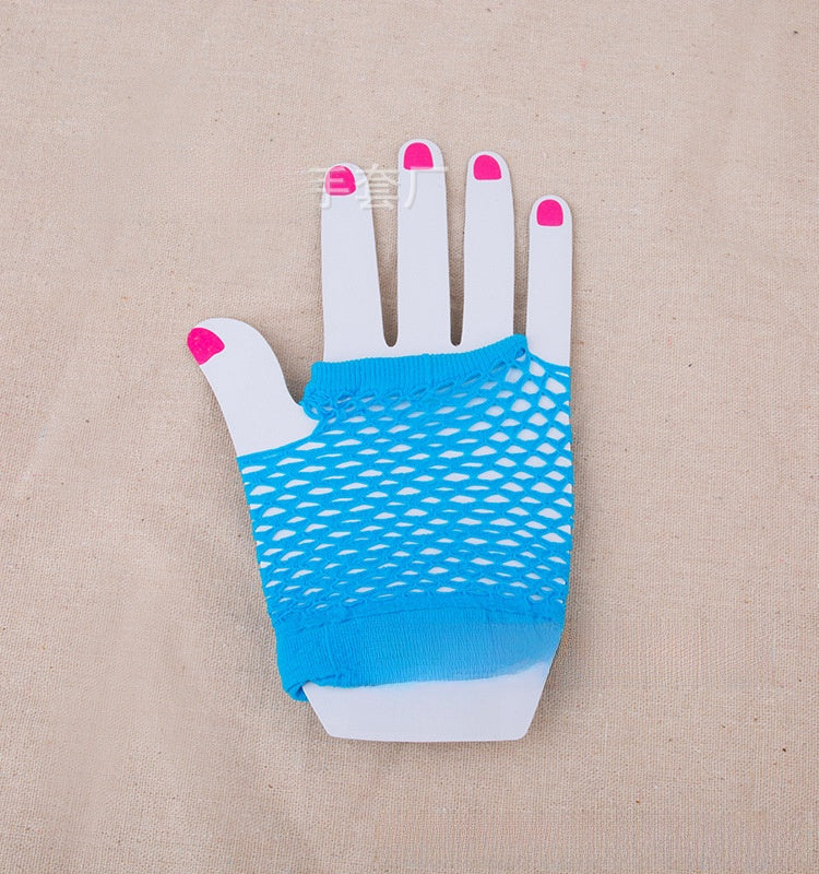 Black Adult Gloves Featuring Classic Design For Everyday Use