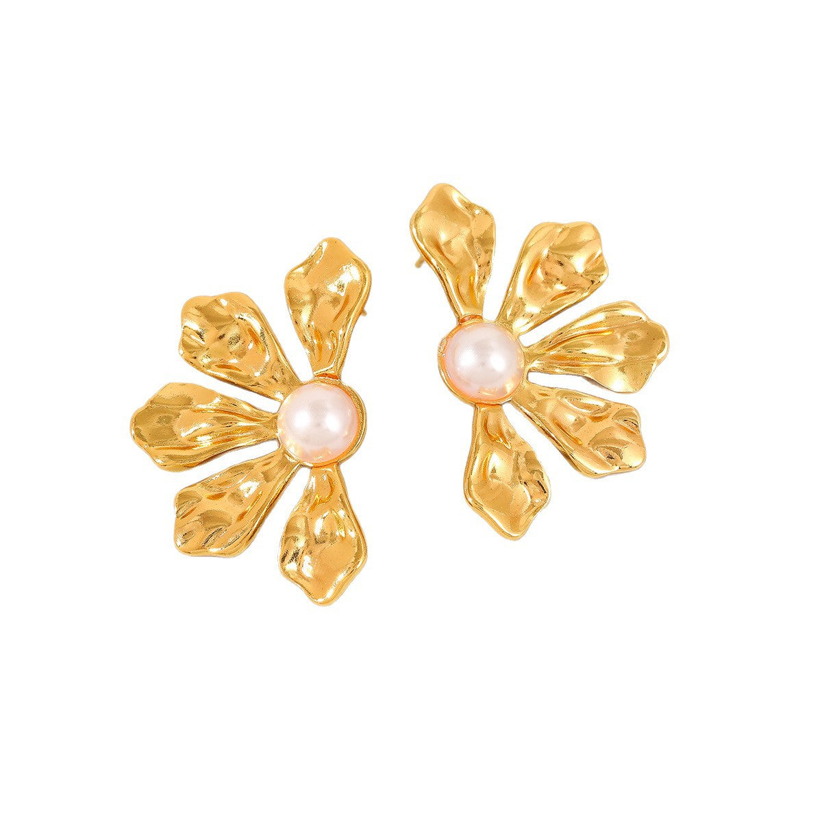Flower Pattern Stud Earrings In Golden For Elegant Everyday Wear