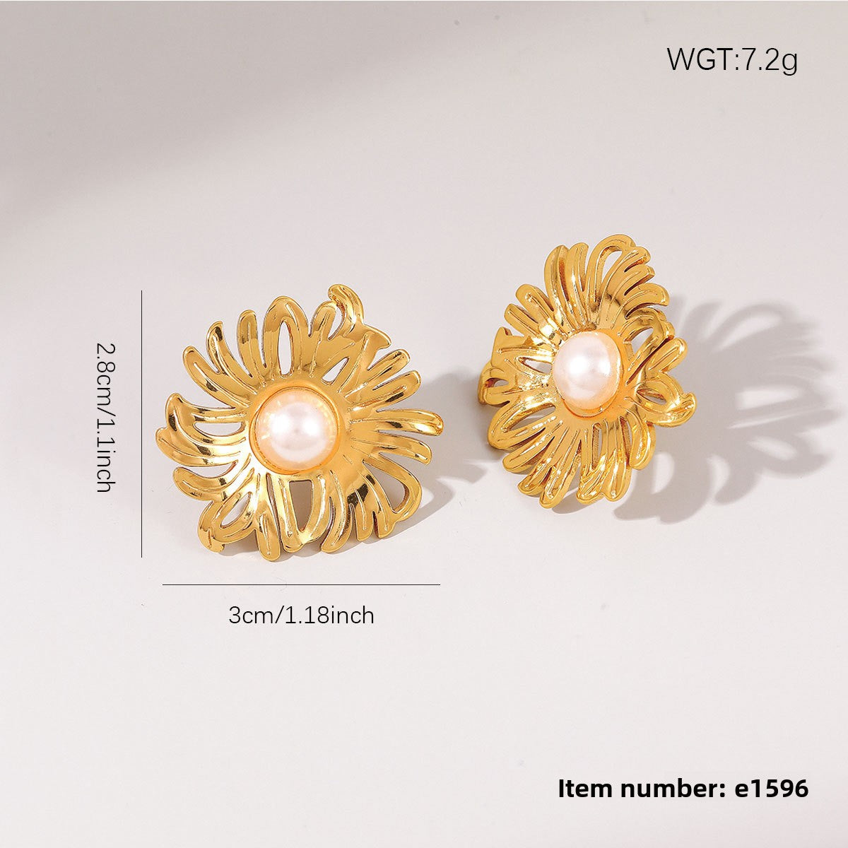 Flower Pattern Stud Earrings In Golden For Elegant Everyday Wear