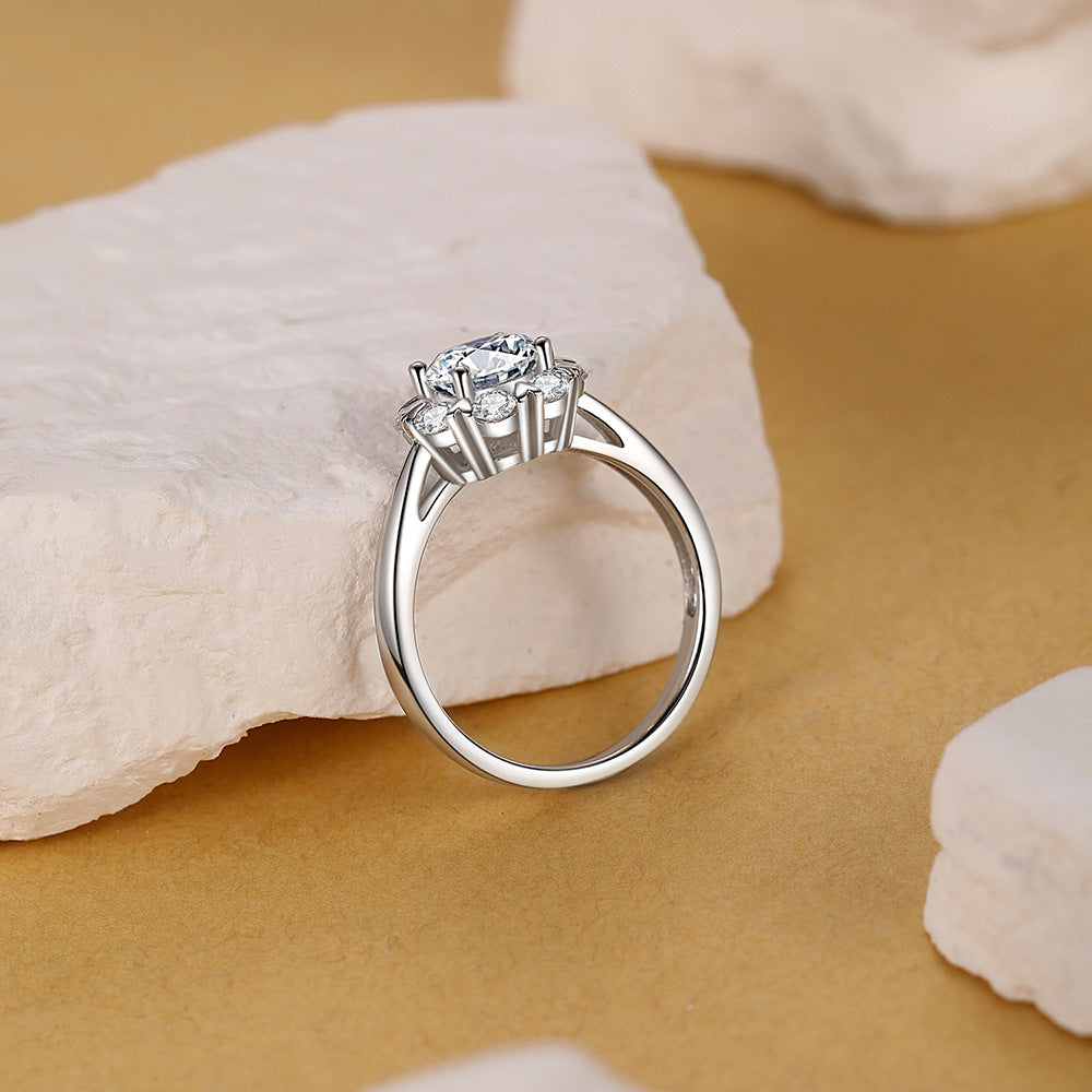 925 Sterling Silver Flowers Ring For Women Featuring Moissanite Inlay