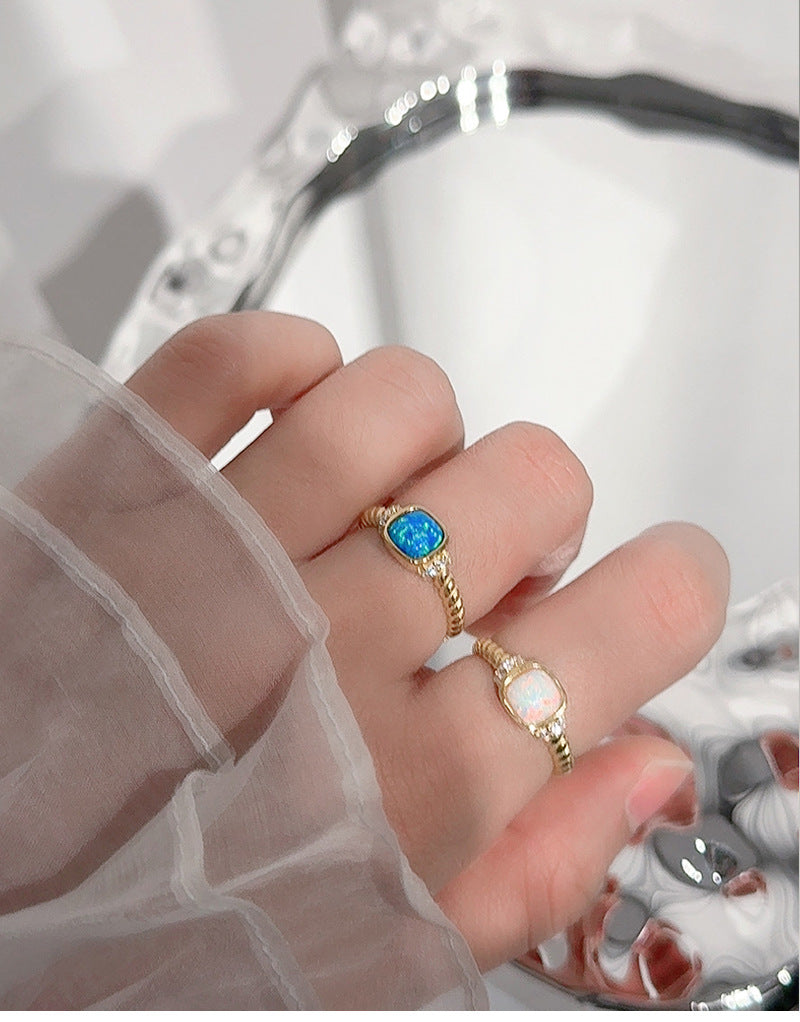 Retro Style 925 Sterling Silver Ring For October Birthstone Opal In Golden