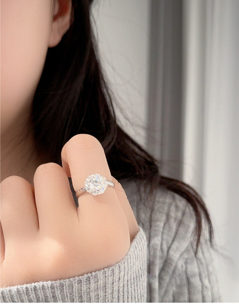 925 Sterling Silver Flowers Ring For Women Featuring Moissanite Inlay
