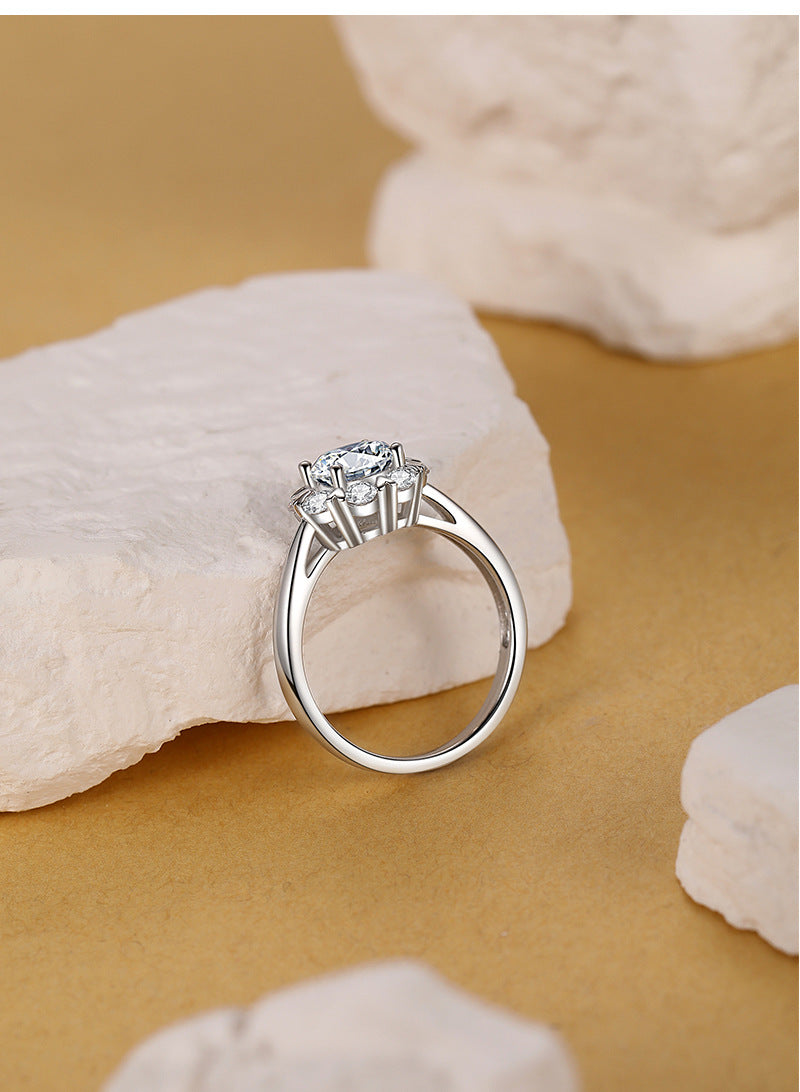 925 Sterling Silver Flowers Ring For Women Featuring Moissanite Inlay