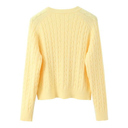 Long Sleeve Polyester Sweater For Women With Round Neck And Single Breasted Closure