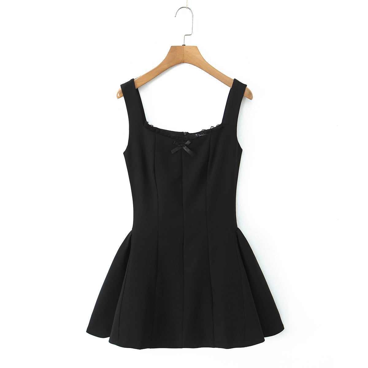 Sexy Solid Color Sleeveless Tank Dress In Polyester Fabric With Collarless Neckline, Knee-Length Design