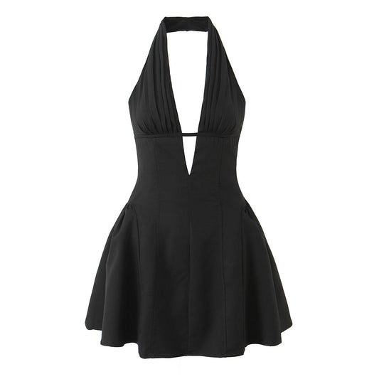Sexy Solid Color Sleeveless Halter Neck Party Dress In Polyester With Knee-Length Design