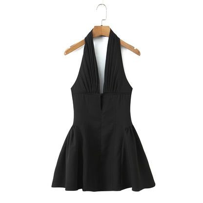 Sexy Solid Color Sleeveless Halter Neck Party Dress In Polyester With Knee-Length Design