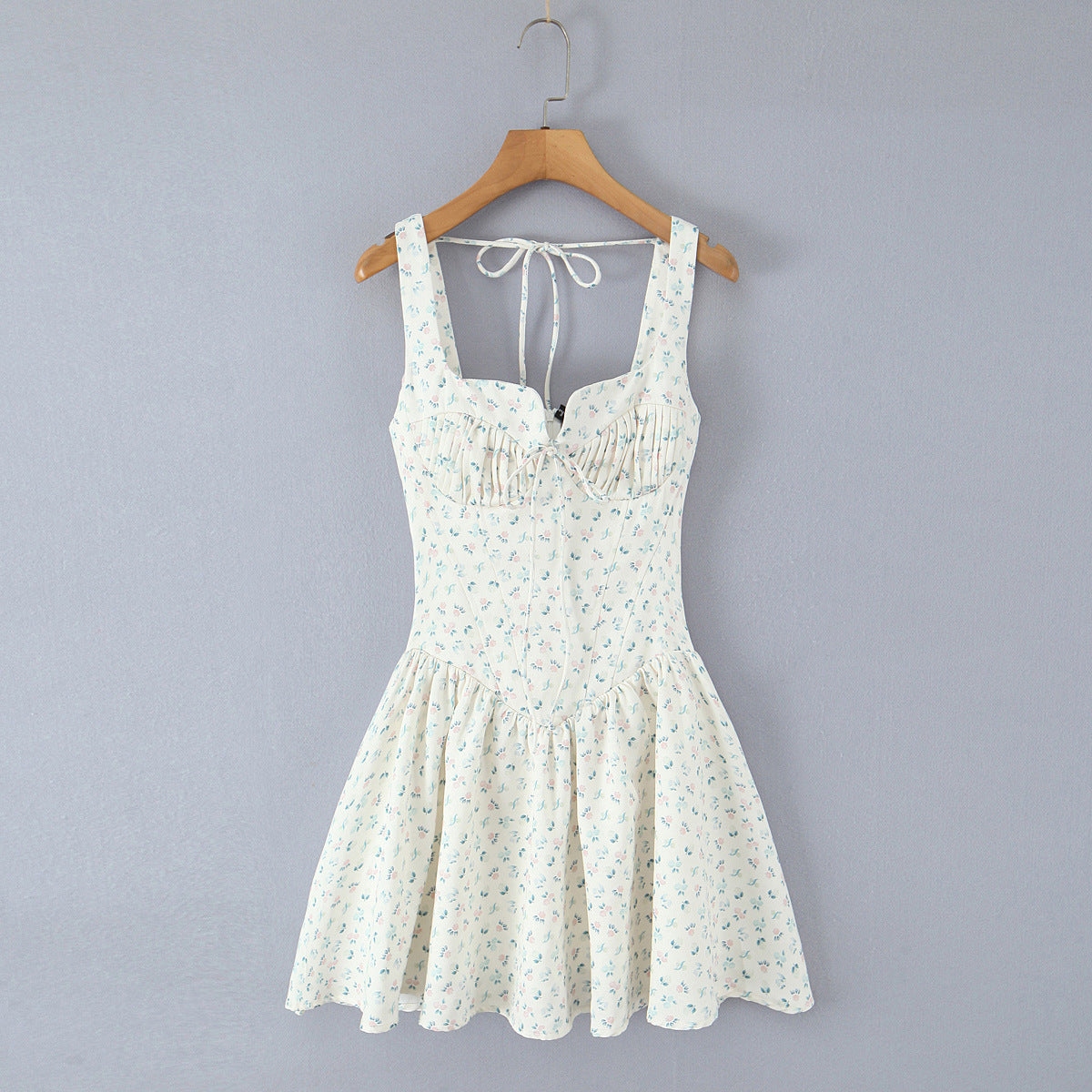 Sexy Sleeveless Floral Midi Dress With Collarless Neckline In Polyester Fabric