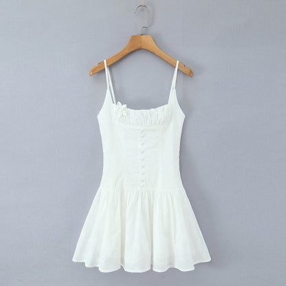 Sexy Sleeveless Embroidery Regular Dress In Polyester With Collarless Neckline, Knee-Length Style