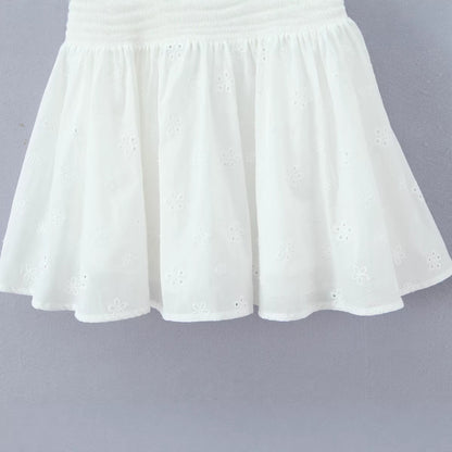 Sexy Sleeveless Embroidery Regular Dress In Polyester With Collarless Neckline, Knee-Length Style
