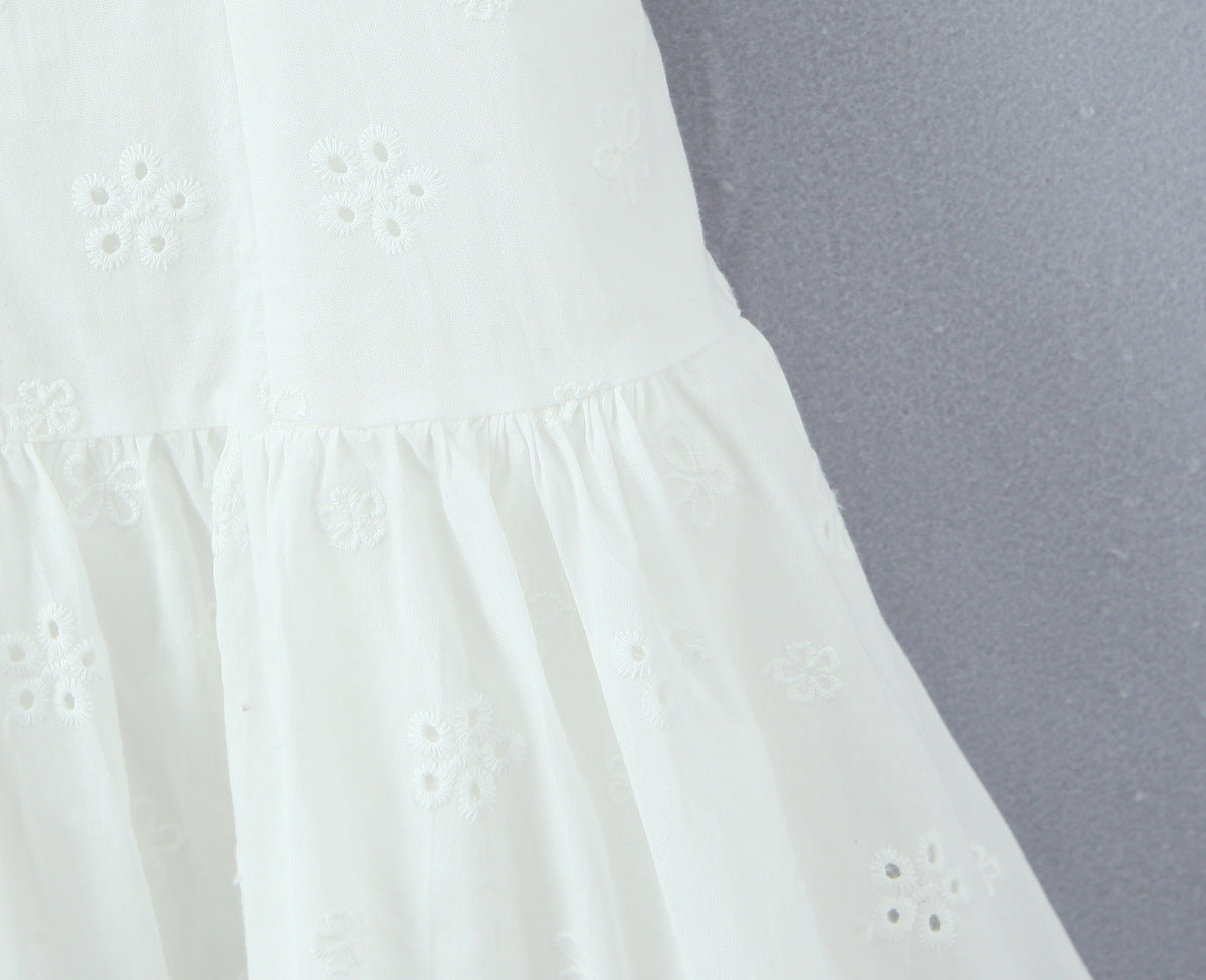 Sexy Sleeveless Embroidery Regular Dress In Polyester With Collarless Neckline, Knee-Length Style