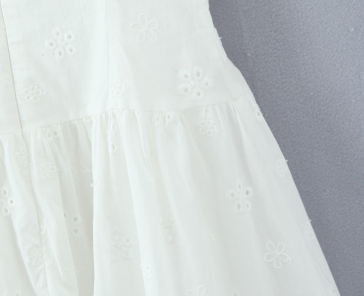 Sexy Sleeveless Embroidery Regular Dress In Polyester With Collarless Neckline, Knee-Length Style