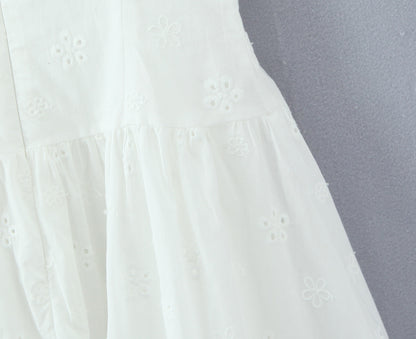 Sexy Sleeveless Embroidery Regular Dress In Polyester With Collarless Neckline, Knee-Length Style