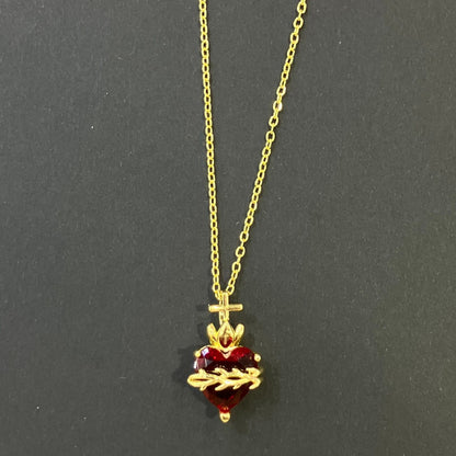 Heart Shape Necklace For Women In Golden Plated Copper With Artificial Crystal Inlay And Cable Chain