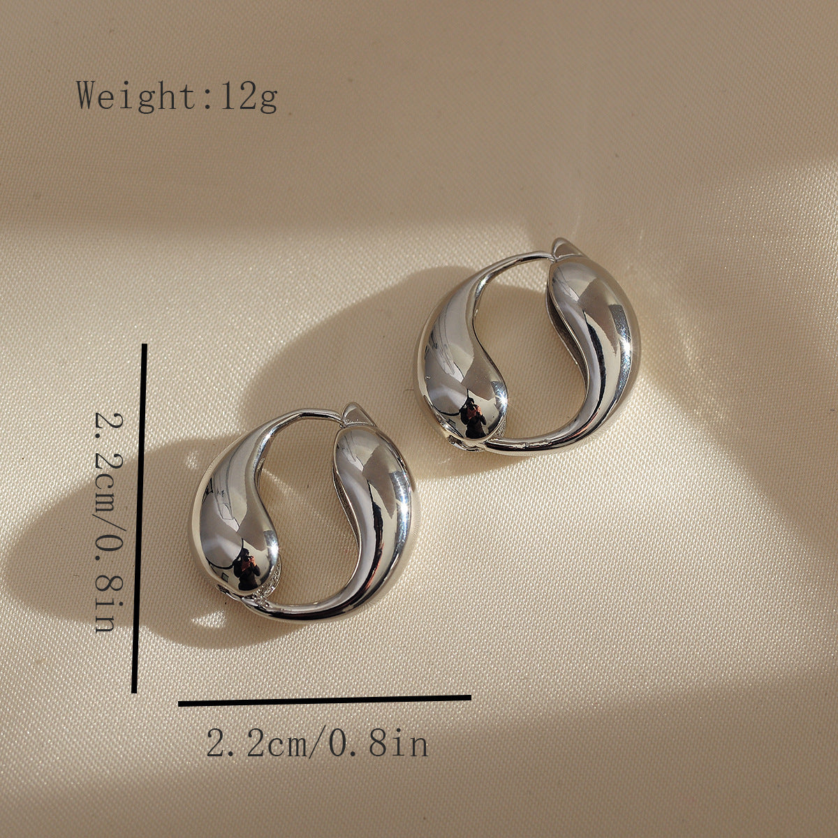 Water Droplets Earrings For Women Made Of Copper With Rhinestone Inlay In Elegant Golden Color