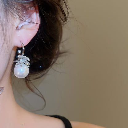C Shape Stud Earrings For Women In Silver With Imitation Pearl And Zircon Inlay