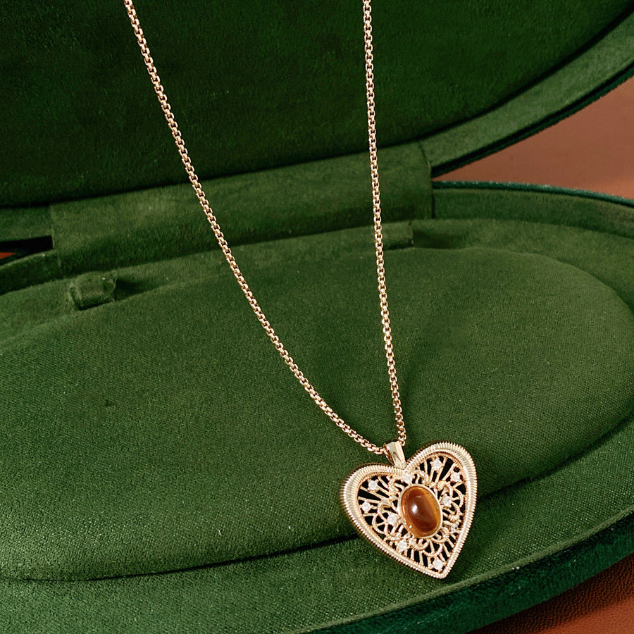 Maillard Style Heart Shape Jewelry Set For Women, Crafted In Copper With Elegant Coffer Finish