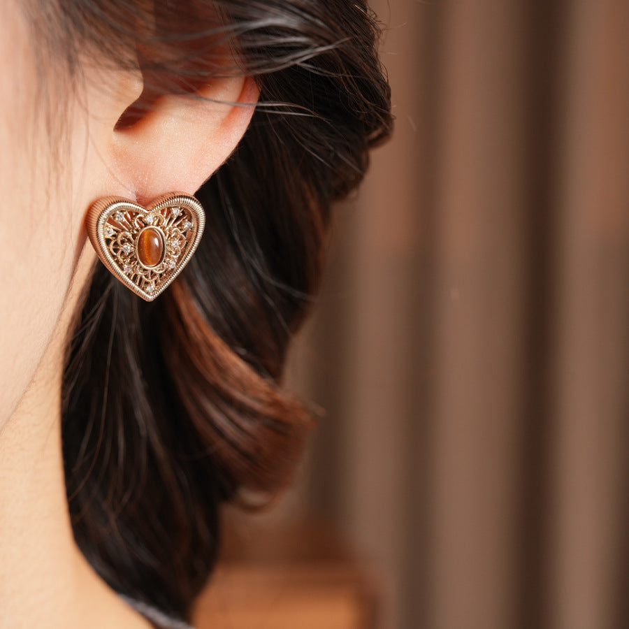 Maillard Style Heart Shape Jewelry Set For Women, Crafted In Copper With Elegant Coffer Finish