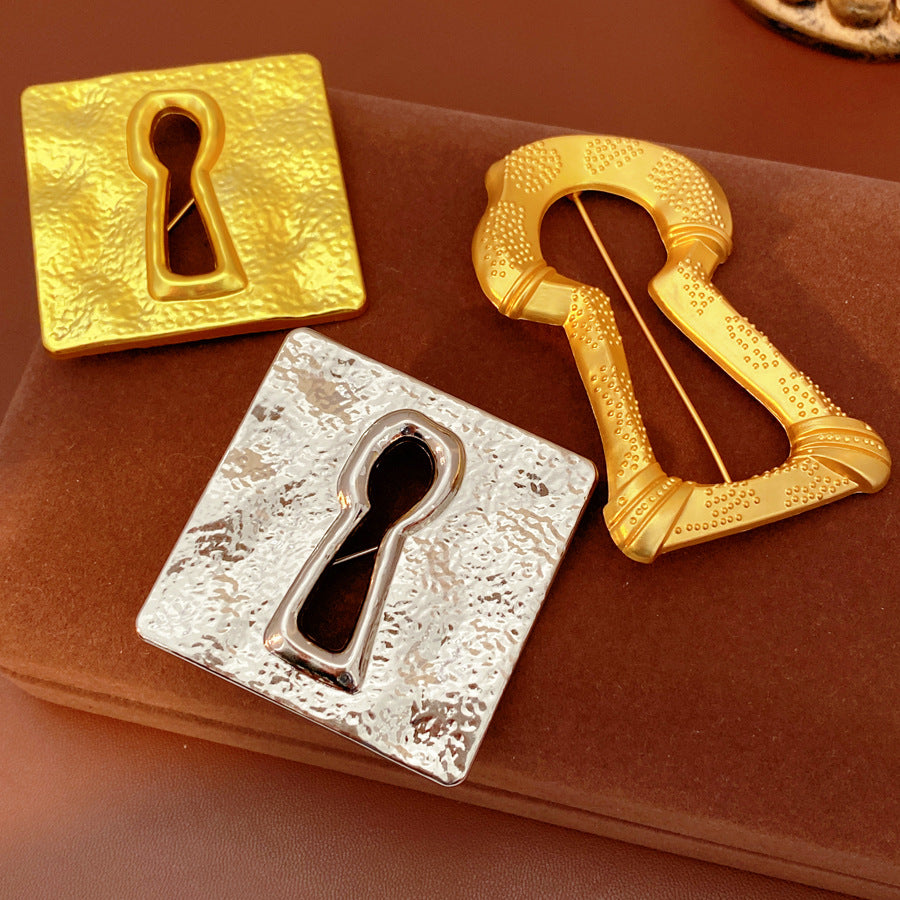 Golden Alloy Pin Featuring Durable Material And Stylish Design