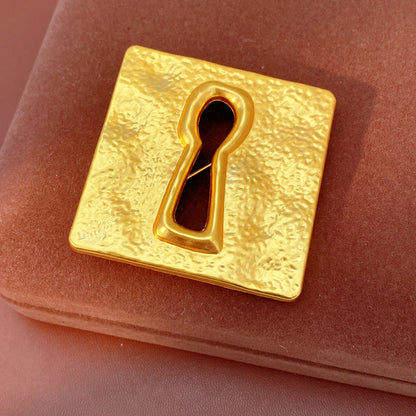 Golden Alloy Pin Featuring Durable Material And Stylish Design