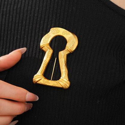 Golden Alloy Pin Featuring Durable Material And Stylish Design