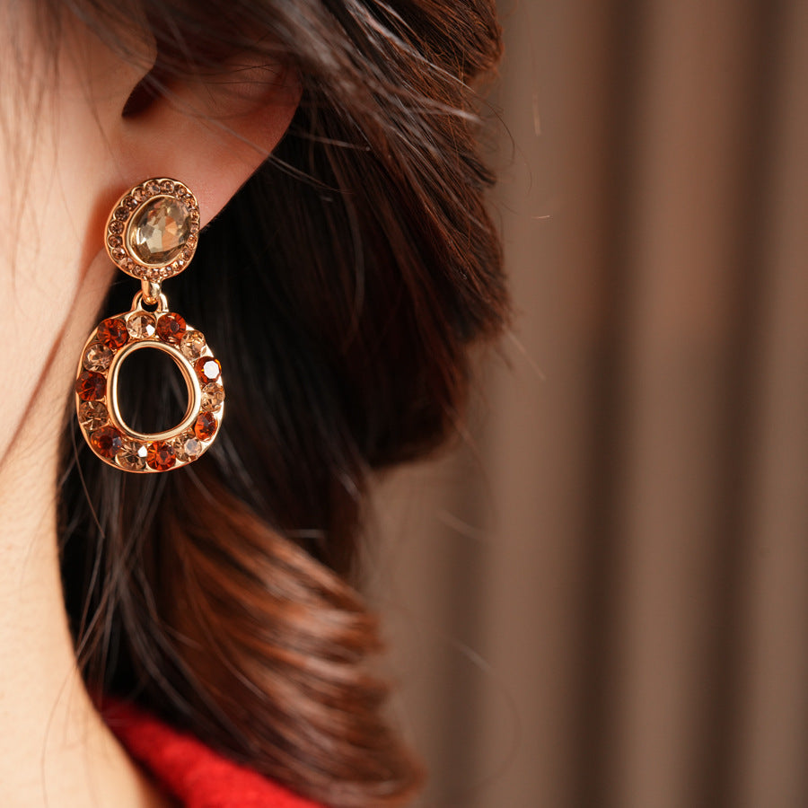 Round Retro Stud Earrings For Women In Golden Alloy With Rhinestones Inlay