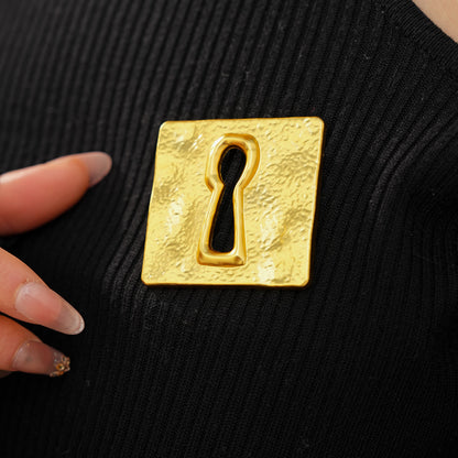 Golden Alloy Pin Featuring Durable Material And Stylish Design