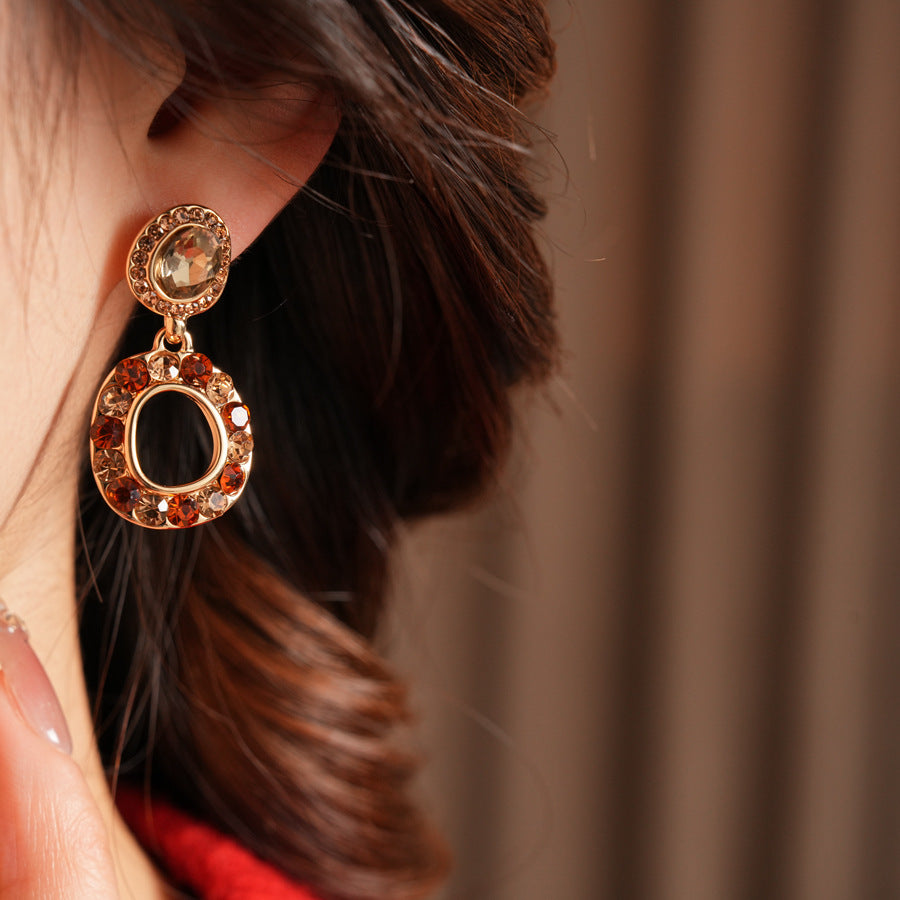 Round Retro Stud Earrings For Women In Golden Alloy With Rhinestones Inlay