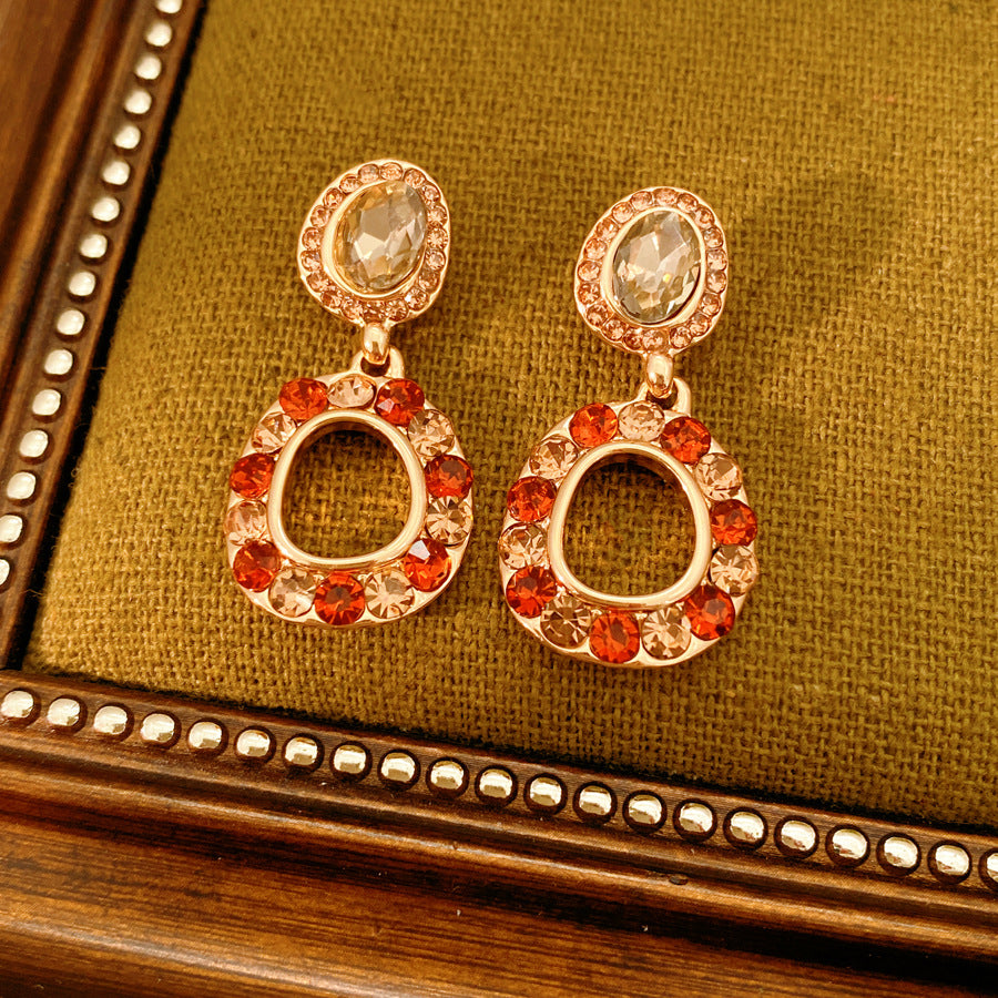 Round Retro Stud Earrings For Women In Golden Alloy With Rhinestones Inlay