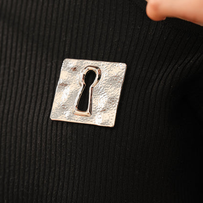 Golden Alloy Pin Featuring Durable Material And Stylish Design