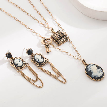 Cartoon Character Necklace For Fans Made Of Durable Alloy, Available In 1 Set