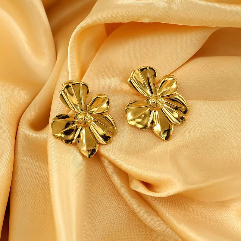 Flowers Earrings For Women Made Of Titanium Steel In Golden Color