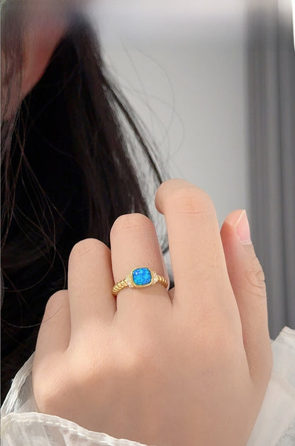 Retro Style 925 Sterling Silver Ring For October Birthstone Opal In Golden