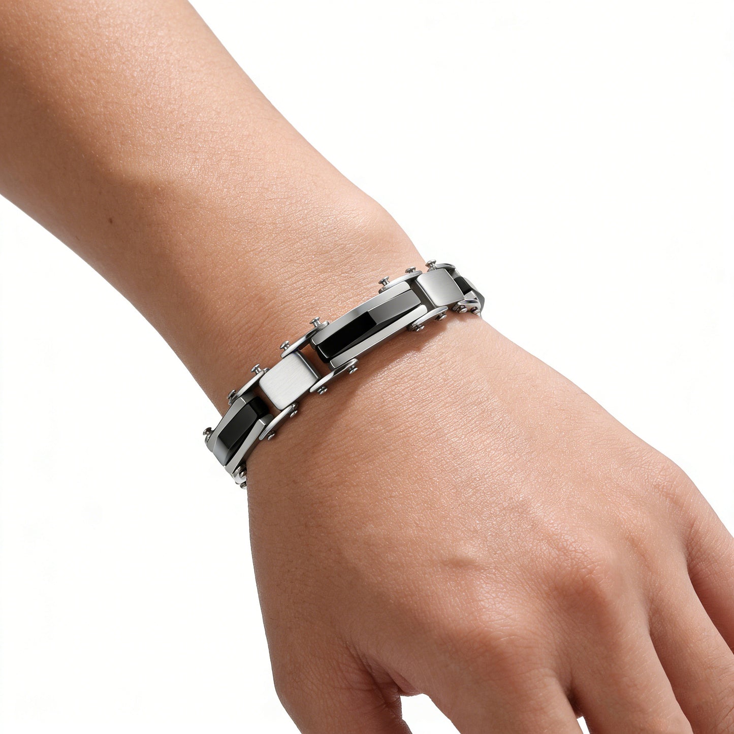 Men's 304 Stainless Steel Wristband In Steel Color With PVD Coated Finish