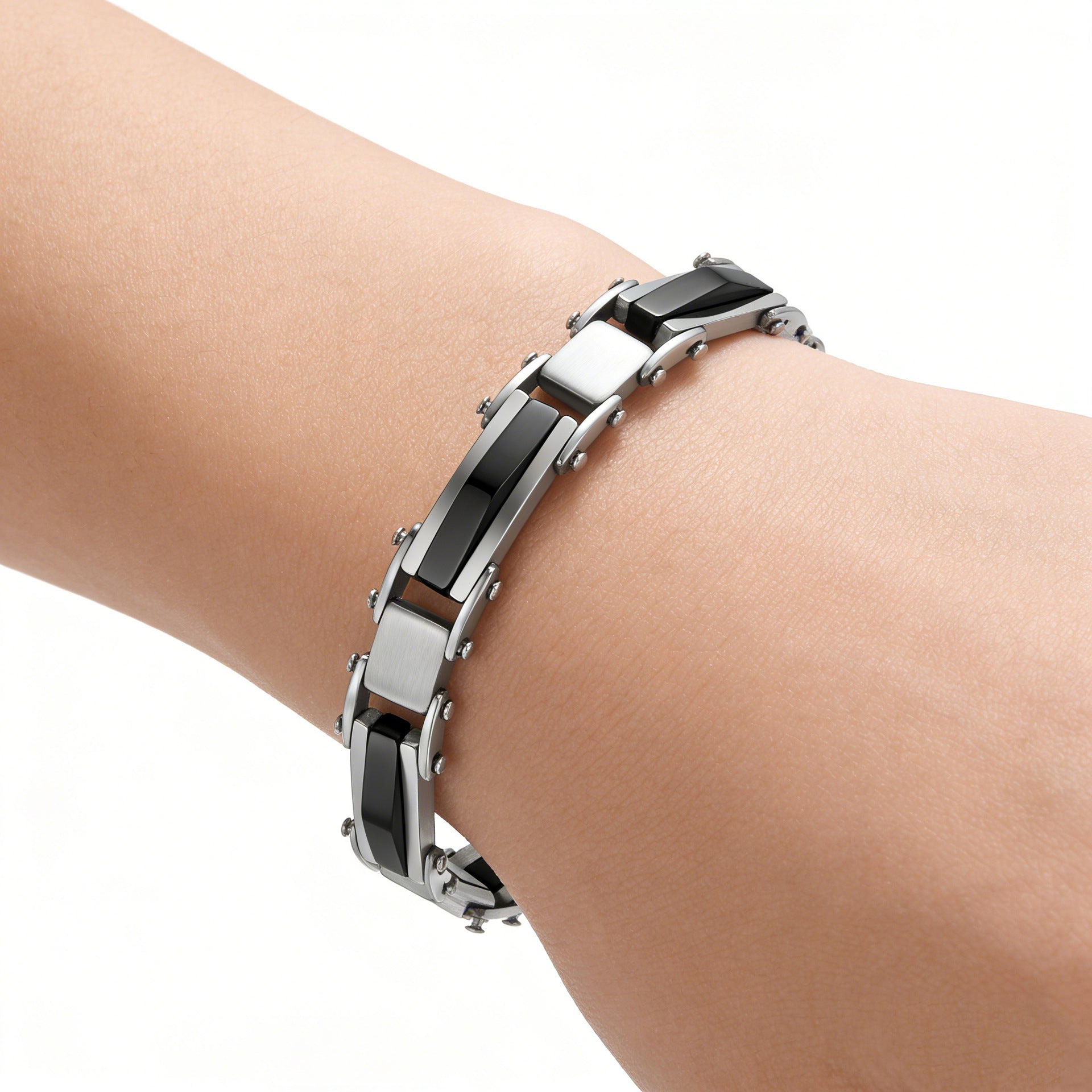 Men's 304 Stainless Steel Wristband In Steel Color With PVD Coated Finish