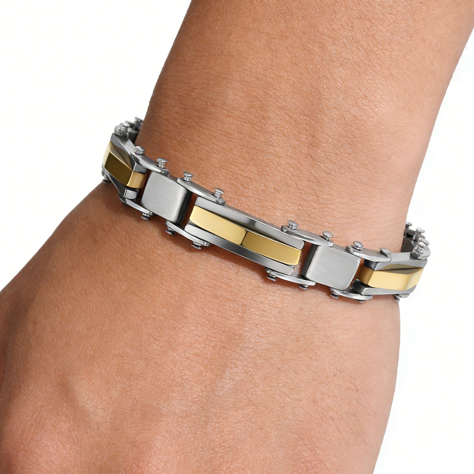 Men's 304 Stainless Steel Wristband In Steel Color With PVD Coated Finish