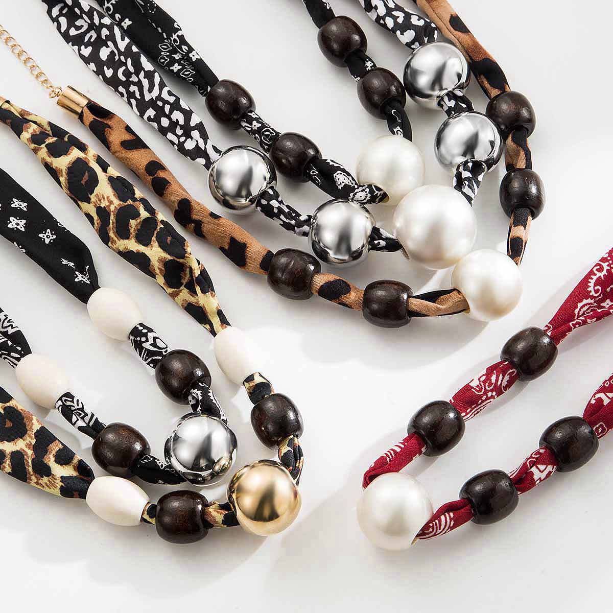 Leopard Print Sweater Chain Necklace For Maillard Style In Black