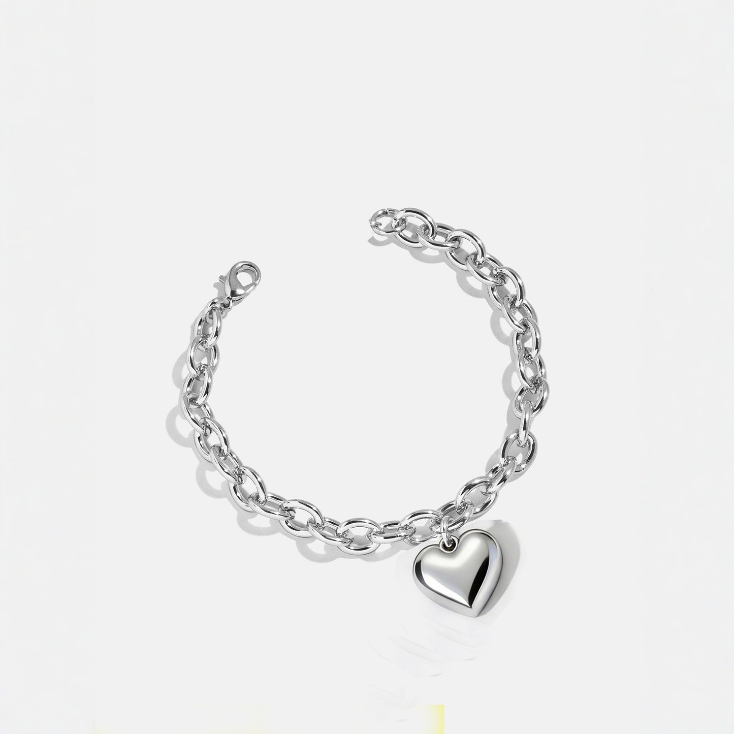 Sweet Heart Shape Bracelet For Women Made Of 304 Stainless Steel In Silver, 1 Piece
